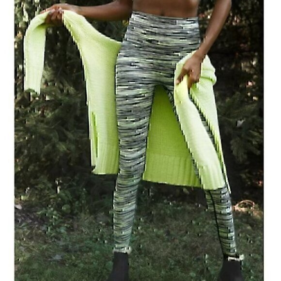 AERIE AMERICAN EAGLE 7/8 Legging Chill Play Move Lime Green Gray High Waisted XS - Picture 1 of 12